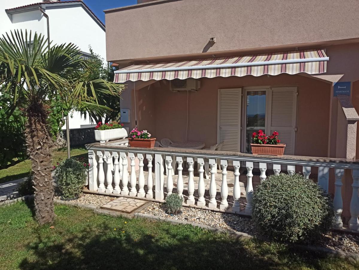 Apartmani Vesna Veglia Exterior foto