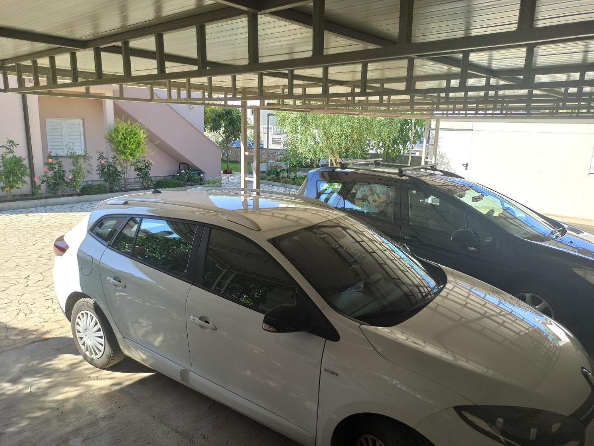 Apartmani Vesna Veglia Exterior foto