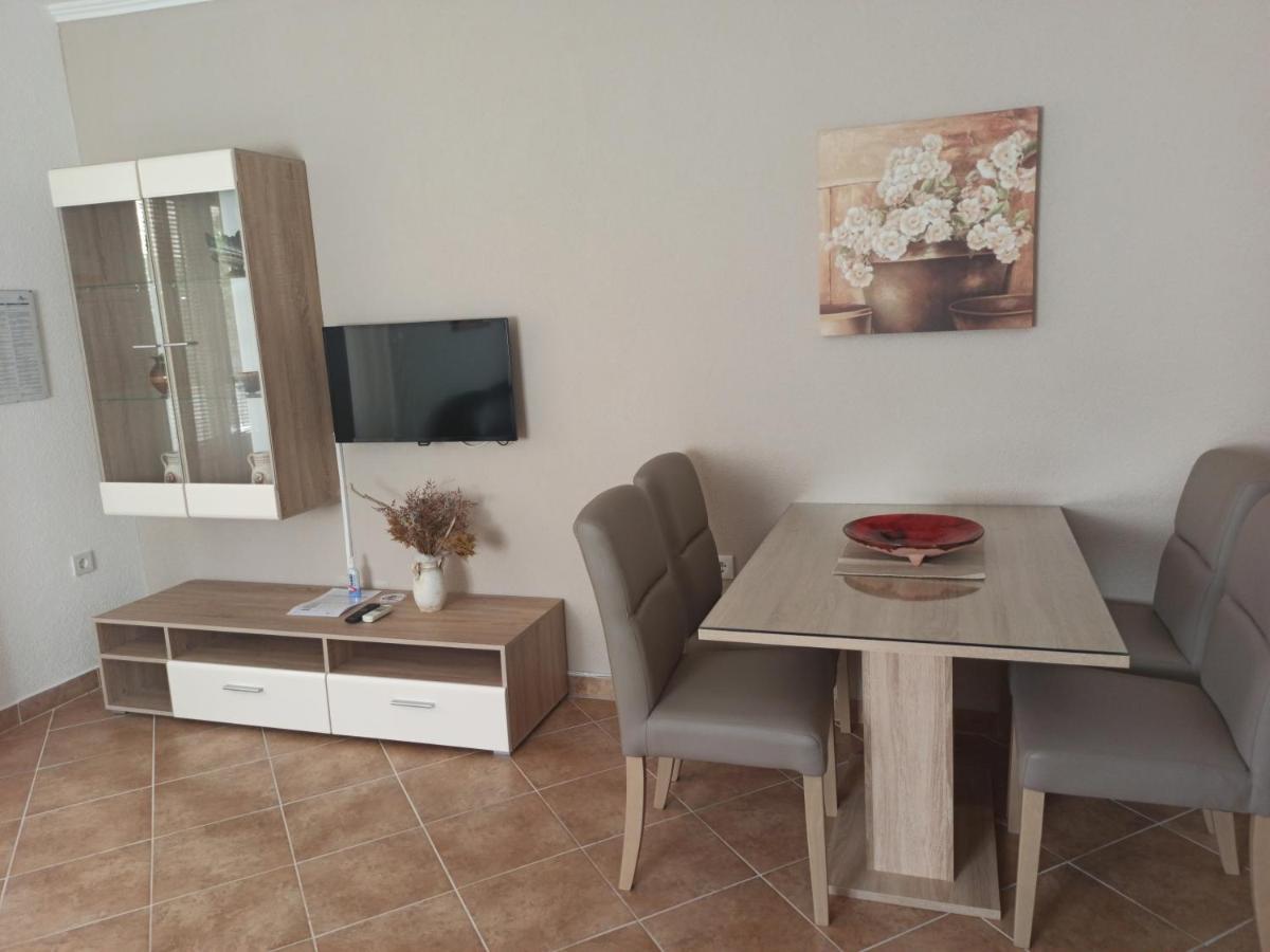 Apartmani Vesna Veglia Exterior foto