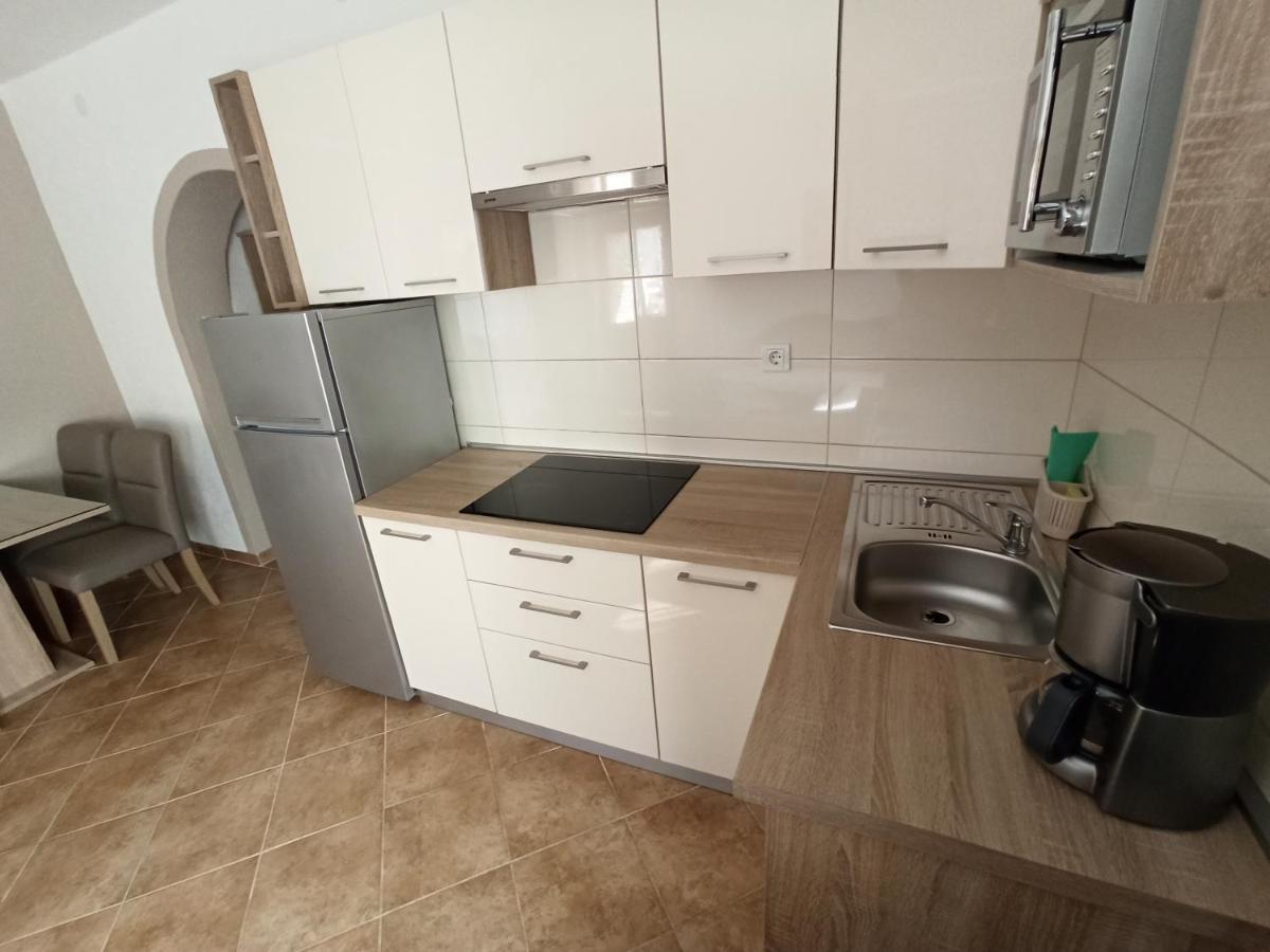 Apartmani Vesna Veglia Exterior foto