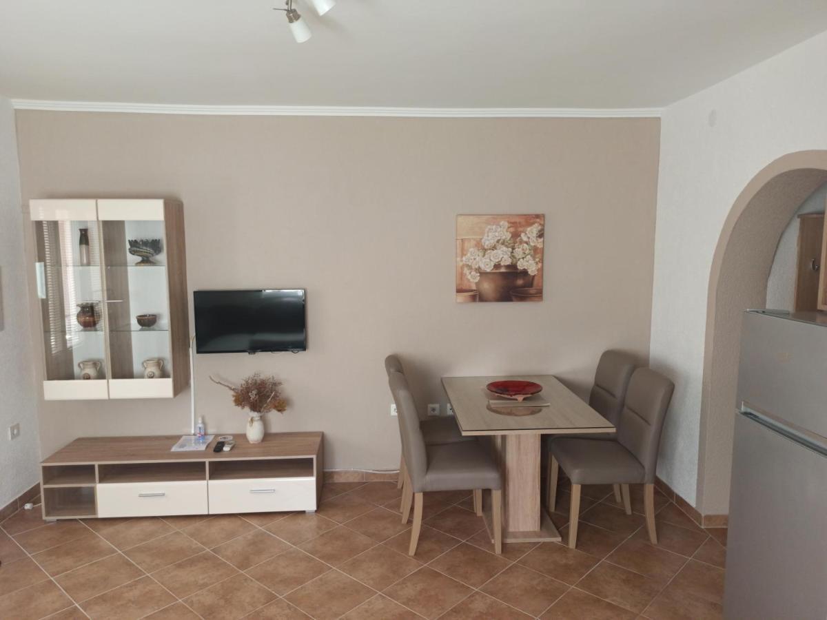 Apartmani Vesna Veglia Exterior foto